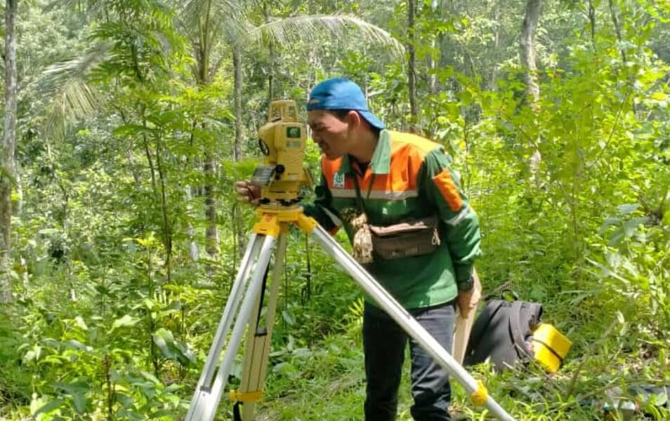 Survey Topografi Jl. Raya Wangon Km. 2 RT. 04 RW. 13 Desa Wangon Kec. Wangon Kab. Banyumas Survey Topografi Jl. Raya Wangon Km. 2 RT. 04 RW. 13 Desa Wangon Kec. Wangon Kab. Banyumas